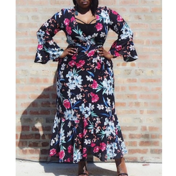 New Fluted Sleeve Self Tie Maxi Dress - Picture 2 of 6